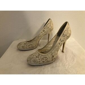 Vintage Stuart Weitzman Ivory Satin Lace Round Toe Wedding Pumps Heels 10